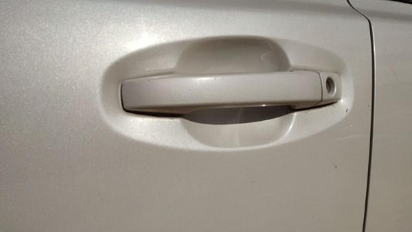10-14 Subaru Legacy Outback Driver Left Front Outside Door Handle 7J Satin White — photo 4