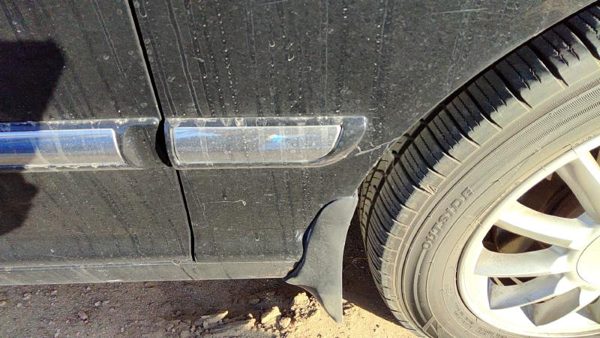 2004-2005 Hyundai Xg350 Passenger Right Moulding From Fender Trim Strip Black — photo 2