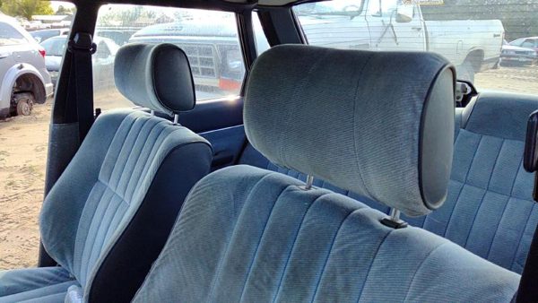 1984-1986 Toyota Camry Pair Of Headrests Oem Left Right Set Seat Blue — photo 3