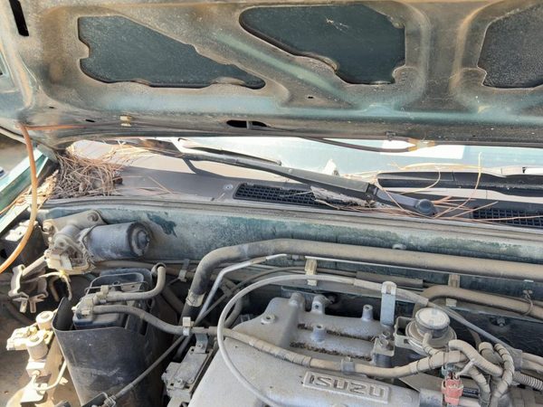 1993-1997 Isuzu Rodeo Windshield Wiper Cowl Vent Trim Panel Oem Cover — photo 2