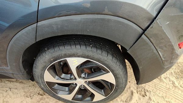 16-21 Hyundai Tucson Driver Left Rear Moulding On Quarter Panel Oem — photo 2