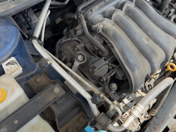 2007-2012 Nissan Sentra Timing Cover Oem 2.0L 13500Et000 — photo 5