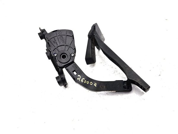 2014-2019 Kia Soul Gas Accelerator Pedal Assembly Oem 35190-2Gdc0 — photo 2