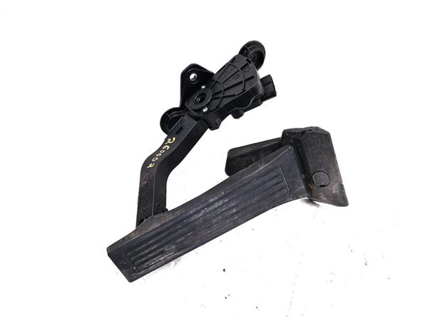 2014-2019 Kia Soul Gas Accelerator Pedal Assembly Oem 35190-2Gdc0 — photo 1