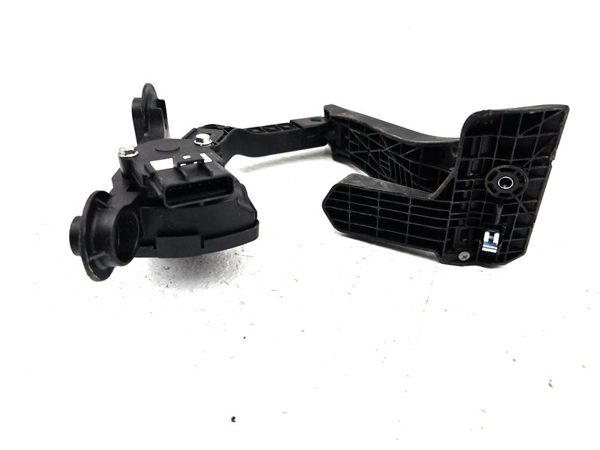 2014-2019 Kia Soul Gas Accelerator Pedal Assembly Oem 35190-2Gdc0 — photo 8