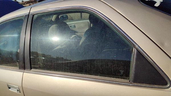 1997-2001 Toyota Camry Driver Left Rear Side Window Door Glass Oem Back — photo 1
