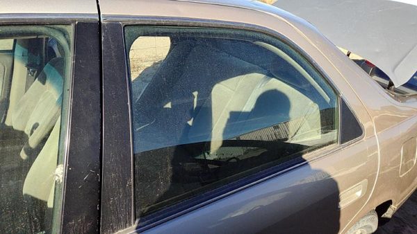 1997-2001 Toyota Camry Driver Left Rear Side Window Door Glass Oem Back — photo 2