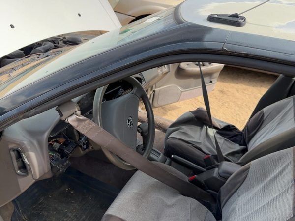 1990 Subaru Legacy Driver Left Seat Belt Track Assembly Oem Power Slide Gray — photo 2