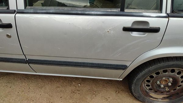 1991 Volvo 740 Rear Door LH Silver — photo 3