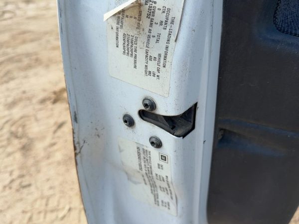 1995-2005 Chevy Cavalier Driver Left Front Door Latch With Rods/Cables Oem Sedan — photo 3