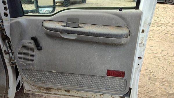 99-01 F250 Super Duty Passenger Right Front Door Trim Panel With Switches Gray — photo 1