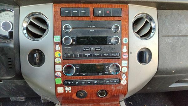 2007-2008 Ford Expedition Trim Bezel Around Radio Surround Dash Panel Oem — photo 1