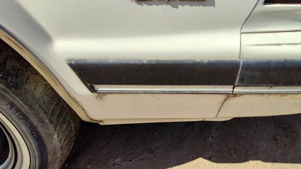 89-91 Buick Century Passenger Right Moulding From Fender Oem Trim Strip — photo 3