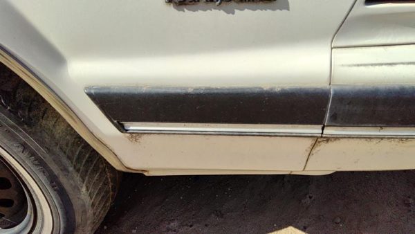 89-91 Buick Century Passenger Right Moulding From Fender Oem Trim Strip — photo 4