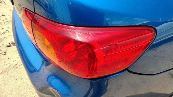2009 10 Toyota Corolla Passenger Right Tail Light Brake Lamp Oem Rear 8155002460 — photo 4