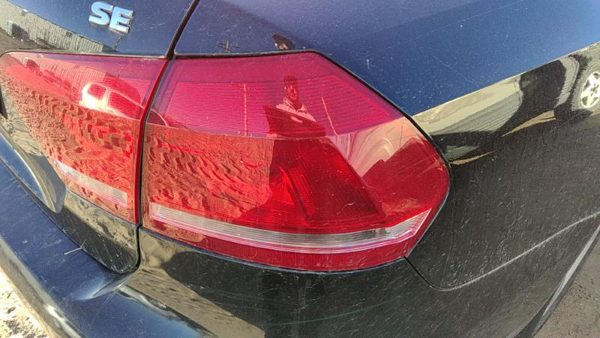 2012-2015 Vw Passat Passenger Right Outer Tail Light Brake Lamp Oem Rear — photo 3