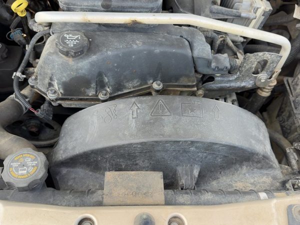2004-2007 Buick Rainier Radiator Cooling Fan Shroud Oem Plastic Housing 4.2L — photo 4