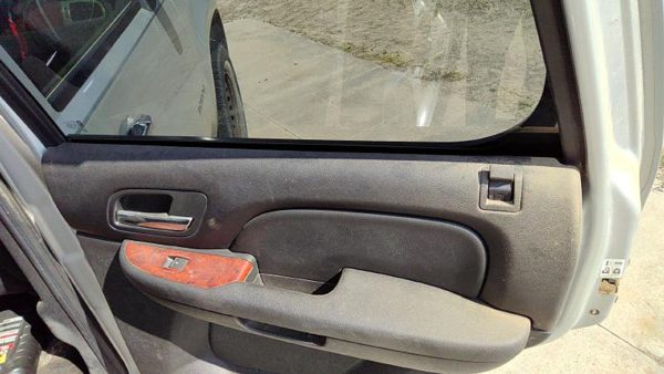 10-14 Chevy Tahoe Passenger Right Rear Door Trim Panel With Switches Back Black — photo 2