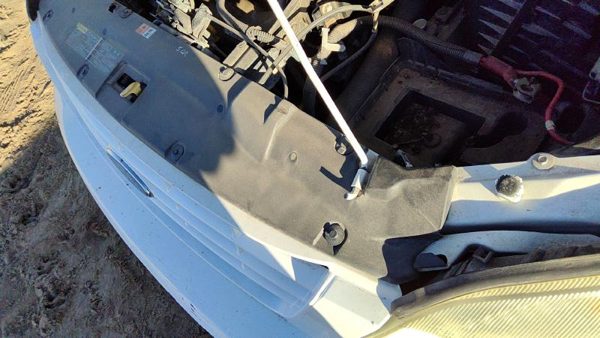 2007 Ford Freestar Header Panel 3F2Z8A284AA — photo 4