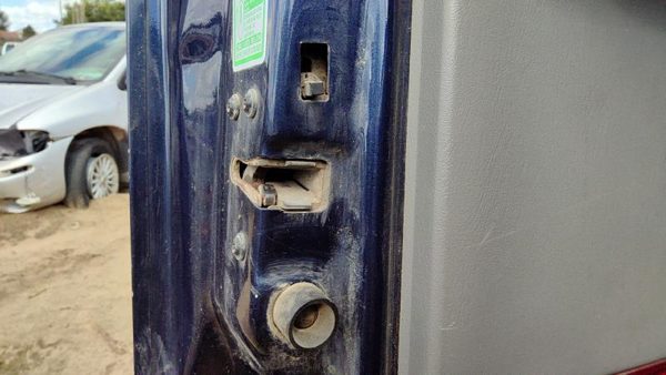 1999-2007 F350 Powerstroke Driver Left Rear Door Latch With Rods/cables Oem Back — photo 3