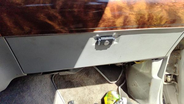 83-87 Mercury Grand Marquis Glove Box Assembly Complete Door With Latch Oem Gray — photo 3