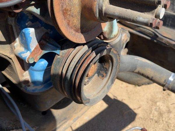 1968-1976 Ford F250 Harmonic Balancer Crankshaft Pulley With Bolt Oem 360 — photo 2
