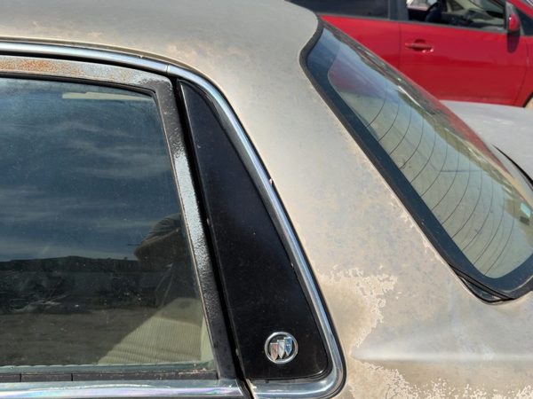 93 Century Driver Left Rear Moulding On Quarter Panel Oem 4-Door Sedan Special — photo 2