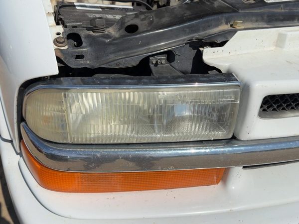 1998-2005 Chevy S10 Blazer Passenger Right Head Light Oem Front Lamp 16526218 — photo 4
