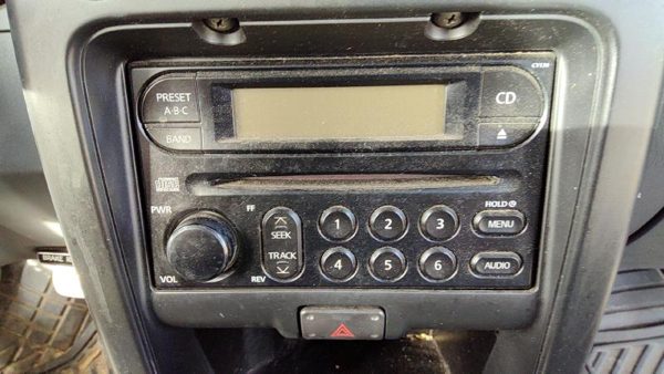2002-2004 Nissan Xterra Stock Radio Oem Factory Stereo Cd Player 281857Z800 — photo 3