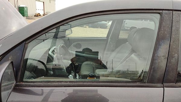 2005-2009 Chevy Equinox Driver Left Front Side Window Door Glass Oem 15849530 — photo 1