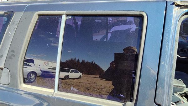 90-95 Nissan Pathfinder Passenger Right Rear Side Window Door Glass Oem Back — photo 7
