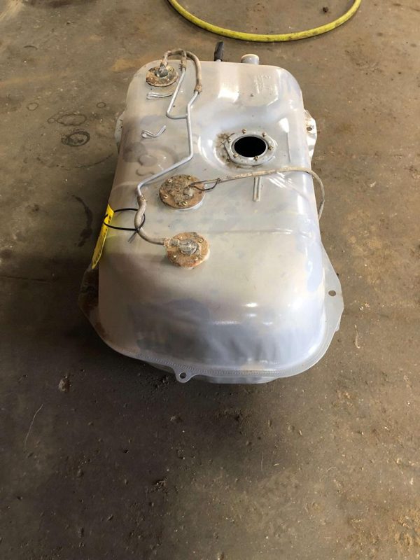 1996-1998 Suzuki Sidekick Fuel Tank Oem 4 Door Sport 1.8L 8910177E00 — photo 3