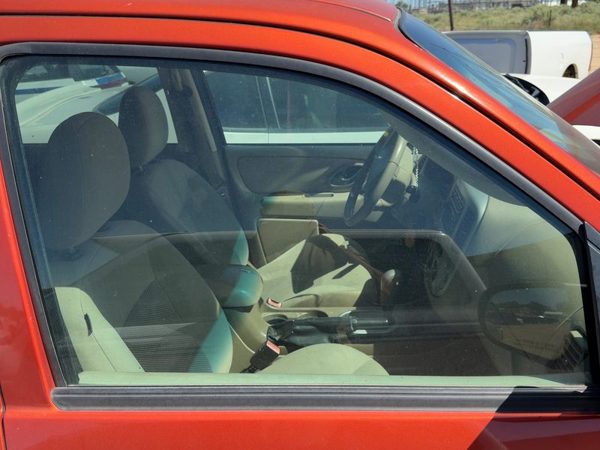 2001-2007 Ford Escape Passenger Right Front Side Window Door Glass Oem Tinted — photo 2