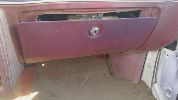 78-87 Buick Regal Glove Box Assembly Complete Door With Latch Oem Red — photo 4