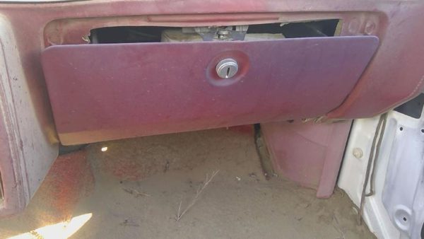 78-87 Buick Regal Glove Box Assembly Complete Door With Latch Oem Red — photo 5