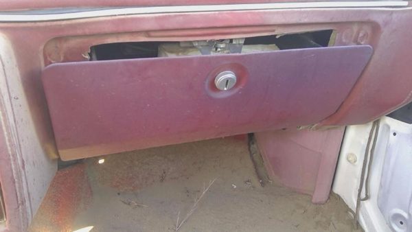 78-87 Buick Regal Glove Box Assembly Complete Door With Latch Oem Red — photo 2