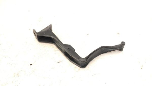 1982-1984 Deville Sedan Battery Hold Down Mount Bracket Oem 4.1l — photo 6