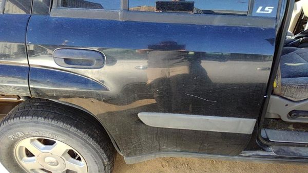 2003 Chevrolet Trailblazer Rear Door RH Black 41U — photo 2
