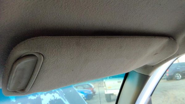 2000-2003 Chevy Suburban Passenger Right Sun Visor Oem 922 Light Gray 15750537 — photo 2