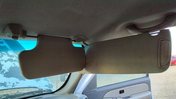 2000-2003 Chevy Suburban Passenger Right Sun Visor Oem 922 Light Gray 15750537 — photo 6