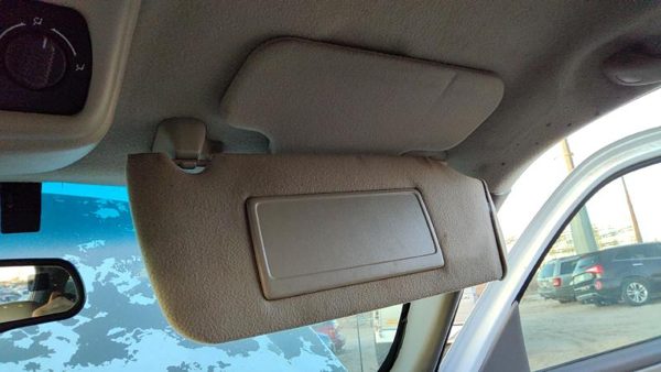 2000-2003 Chevy Suburban Passenger Right Sun Visor Oem 922 Light Gray 15750537 — photo 4