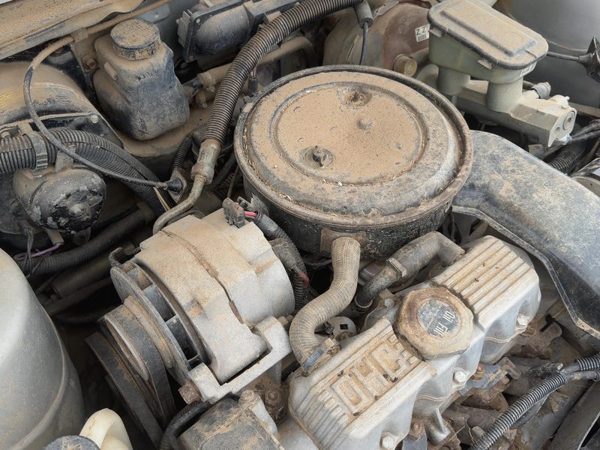 1984 Pontiac Sunbird Throttle Body Valve Oem With Sensors 1.8L 17085061 — photo 1