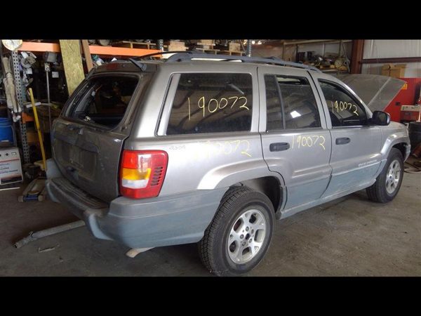 1999 Jeep Grand Cherokee — vehicle photo 7