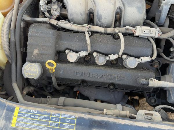 2005-2007 Ford Fivehundred Front Valve Cover Oem 3.0L Dohc 6F9Z6582Bb — photo 2