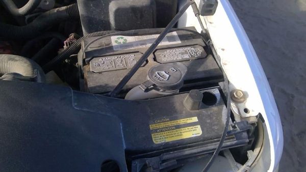 2005 Suburban 1500 Washer Bottle Chevy — photo 4