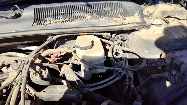 00-02 Lesabre Buick Lesabre Power Brake Booster With Master Cylinder Pair Set — photo 2