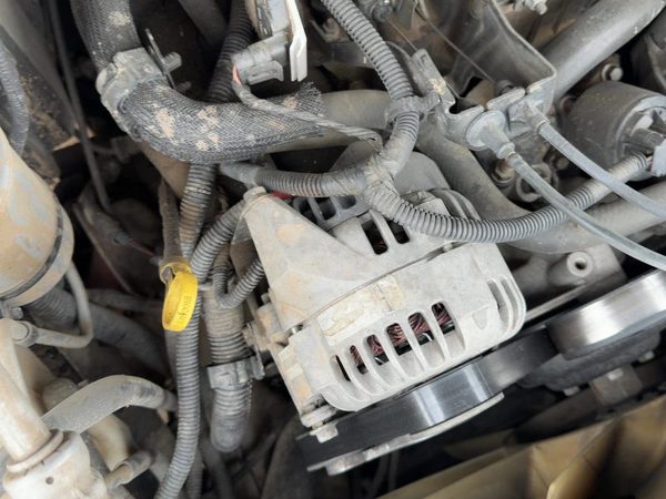 1996-2000 Chevy S10 Blazer Alternator 4.3L 19152037 — photo 4