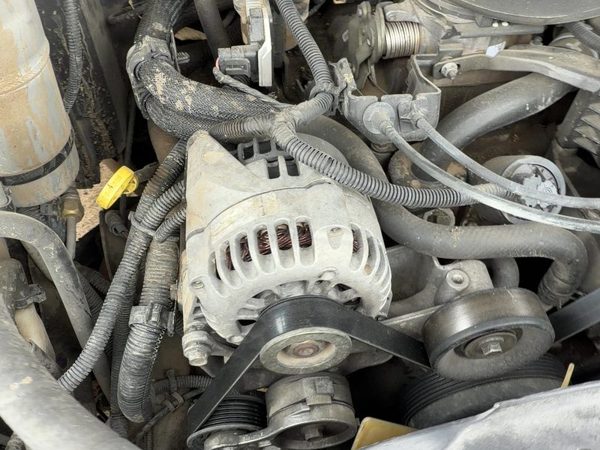 1996-2000 Chevy S10 Blazer Alternator 4.3L 19152037 — photo 5
