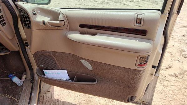 00 Town & Country Passenger Right Front Door Trim Panel With Switches Tan — photo 1