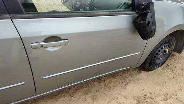 2008 Nissan Sentra Front Door RH Gray K36 — photo 3